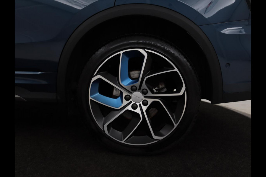 Lynk & Co 01 1.5 Plug In | Panoramadak | Infinity by Harman | 360 camera | Adaptive cruise | Stoelverwarming | Carplay | Memory | Full LED