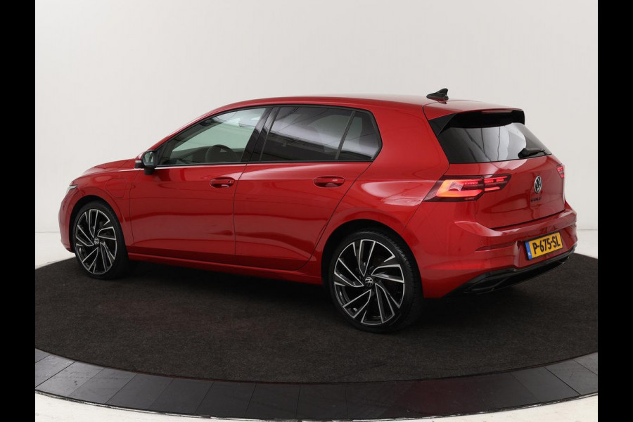 Volkswagen Golf 1.4 eHybrid Style | Stoel & stuurverwarming | Massage | Carplay | Memory | Achterbankverwarming | Adaptive cruise | Park Assist | Sfeerverlichting | Navigatie | Full LED | PHEV
