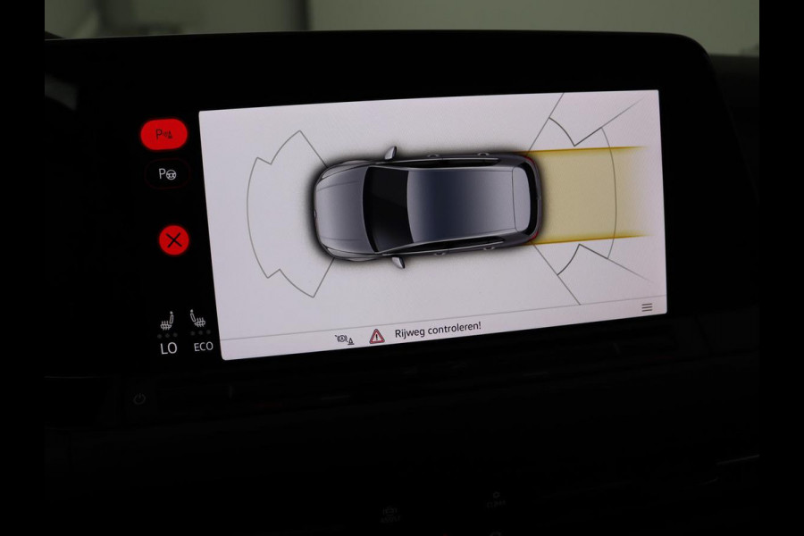 Volkswagen Golf 1.4 eHybrid Style | Stoel & stuurverwarming | Massage | Carplay | Memory | Achterbankverwarming | Adaptive cruise | Park Assist | Sfeerverlichting | Navigatie | Full LED | PHEV
