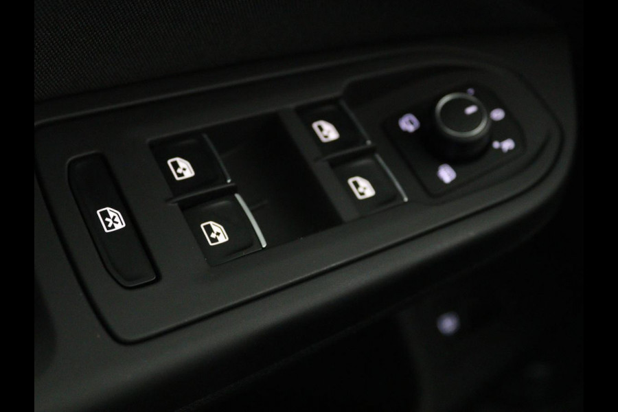 Volkswagen Golf 1.4 eHybrid Style | Stoel & stuurverwarming | Massage | Carplay | Memory | Achterbankverwarming | Adaptive cruise | Park Assist | Sfeerverlichting | Navigatie | Full LED | PHEV