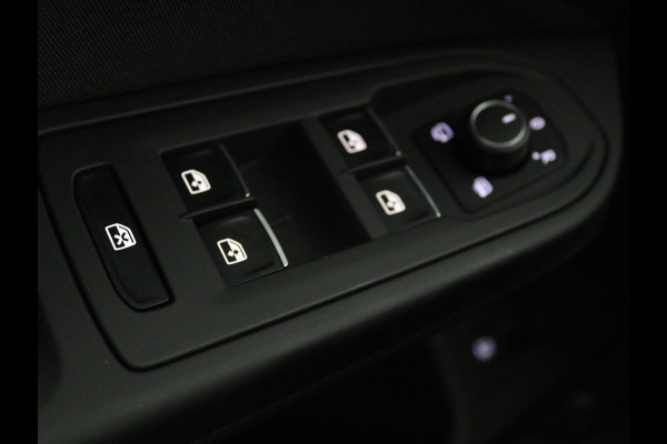 Volkswagen Golf 1.4 eHybrid Style | Stoel & stuurverwarming | Massage | Carplay | Memory | Achterbankverwarming | Adaptive cruise | Park Assist | Sfeerverlichting | Navigatie | Full LED | PHEV