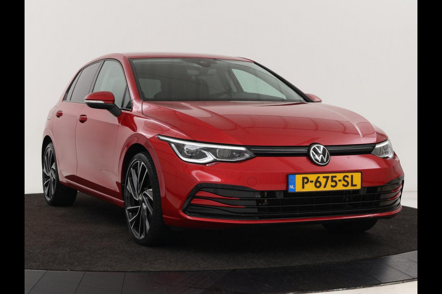 Volkswagen Golf 1.4 eHybrid Style | Stoel & stuurverwarming | Massage | Carplay | Memory | Achterbankverwarming | Adaptive cruise | Park Assist | Sfeerverlichting | Navigatie | Full LED | PHEV