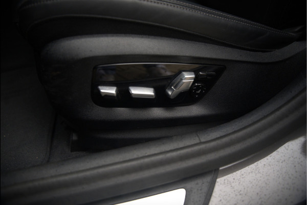 BMW 5 Serie Touring 530i High Executive M Sport | Panoramadak | Head-Up Display | Laser | Trekhaak | Stoelverwarming | Stuurverwarming | Memory Seats | Keyless | Adaptive Cruise Control | Comfort Seats | Shadowline | BTW | NAP | Dealer Ond