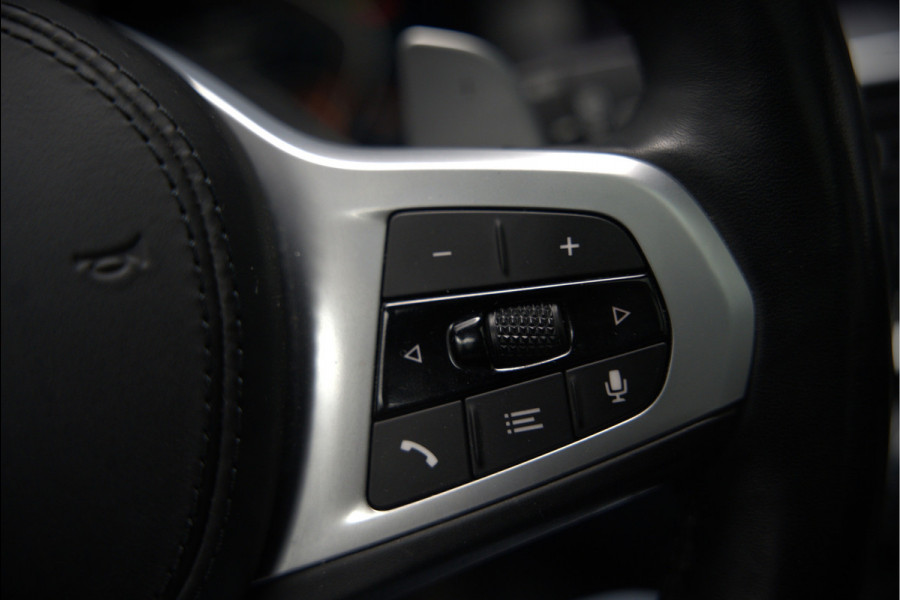 BMW 5 Serie Touring 530i High Executive M Sport | Panoramadak | Head-Up Display | Laser | Trekhaak | Stoelverwarming | Stuurverwarming | Memory Seats | Keyless | Adaptive Cruise Control | Comfort Seats | Shadowline | BTW | NAP | Dealer Ond