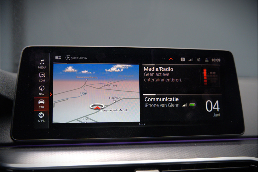 BMW 5 Serie Touring 530i High Executive M Sport | Panoramadak | Head-Up Display | Laser | Trekhaak | Stoelverwarming | Stuurverwarming | Memory Seats | Keyless | Adaptive Cruise Control | Comfort Seats | Shadowline | BTW | NAP | Dealer Ond