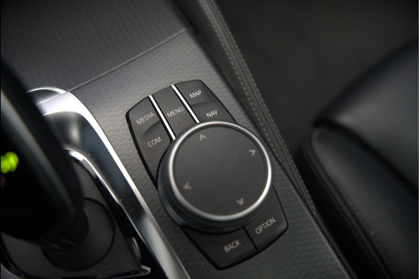 BMW 5 Serie Touring 530i High Executive M Sport | Panoramadak | Head-Up Display | Laser | Trekhaak | Stoelverwarming | Stuurverwarming | Memory Seats | Keyless | Adaptive Cruise Control | Comfort Seats | Shadowline | BTW | NAP | Dealer Ond