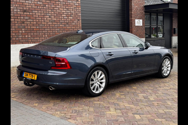 Volvo S90 2.0 T4 Momentum+ / 190 PK / Trekhaak / Automaat / Leder + Stoelverwarming / Adaptive Cruise / Navigatie