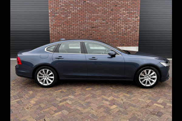 Volvo S90 2.0 T4 Momentum+ / 190 PK / Trekhaak / Automaat / Leder + Stoelverwarming / Adaptive Cruise / Navigatie