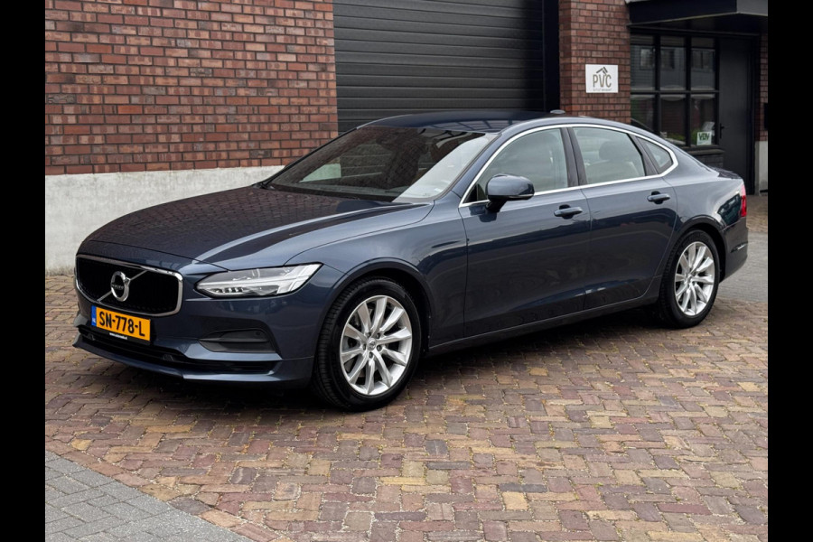 Volvo S90 2.0 T4 Momentum+ / 190 PK / Trekhaak / Automaat / Leder + Stoelverwarming / Adaptive Cruise / Navigatie
