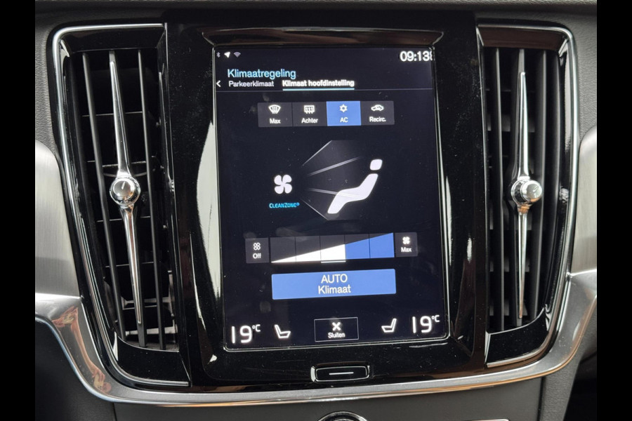 Volvo S90 2.0 T4 Momentum+ / 190 PK / Trekhaak / Automaat / Leder + Stoelverwarming / Adaptive Cruise / Navigatie