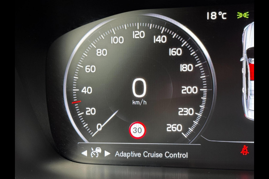 Volvo S90 2.0 T4 Momentum+ / 190 PK / Trekhaak / Automaat / Leder + Stoelverwarming / Adaptive Cruise / Navigatie