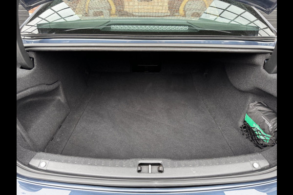 Volvo S90 2.0 T4 Momentum+ / 190 PK / Trekhaak / Automaat / Leder + Stoelverwarming / Adaptive Cruise / Navigatie