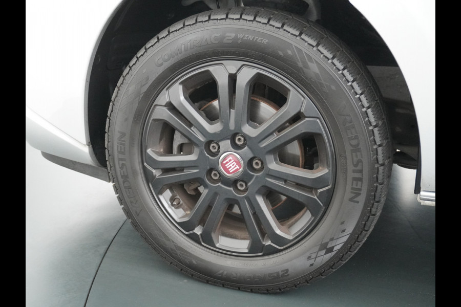 Fiat Talento 2.0D 146PK L2 D.C. 17" Pdc Trekh. Alles in kleur gespoten Led Airco Cruise Business Pro Dubbele Cabine 5-Pers. DC Led Betonplex-vloer Lat om Lat Privacy Glas Bluetooth Lengte 2 dus wél fatsoenlijke beenruimte achterin! 1e Eigenaar 2.000 kg trekvermogen Euro 6