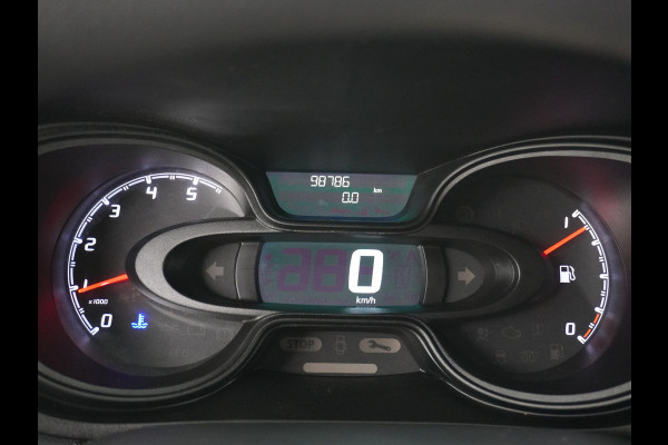 Fiat Talento 2.0D 146PK L2 D.C. 17" Pdc Trekh. Alles in kleur gespoten Led Airco Cruise Business Pro Dubbele Cabine 5-Pers. DC Led Betonplex-vloer Lat om Lat Privacy Glas Bluetooth Lengte 2 dus wél fatsoenlijke beenruimte achterin! 1e Eigenaar 2.000 kg trekvermogen Euro 6