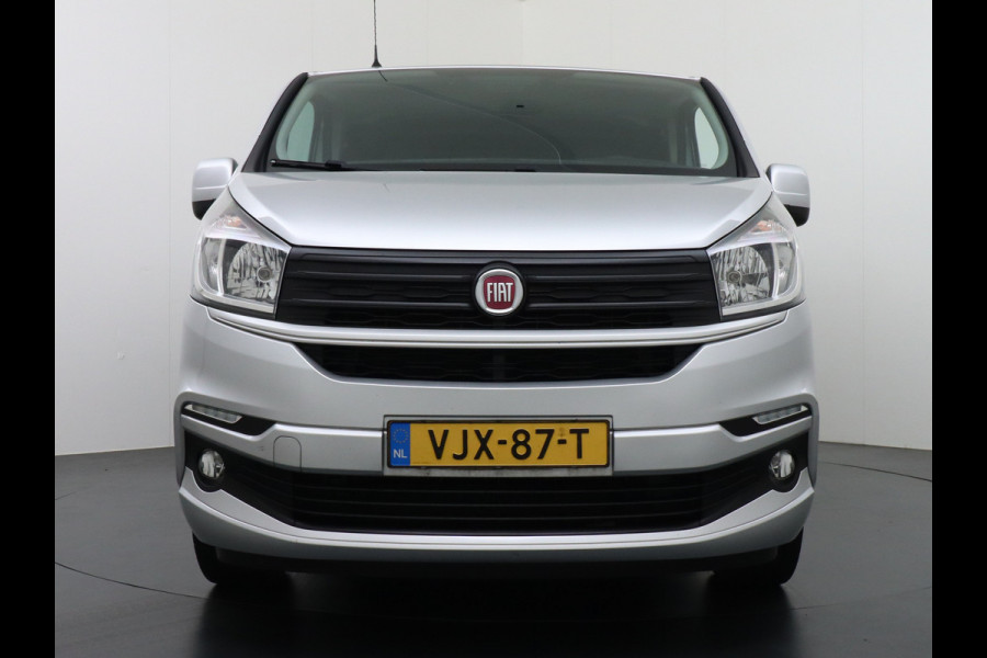 Fiat Talento 2.0D 146PK L2 D.C. 17" Pdc Trekh. Alles in kleur gespoten Led Airco Cruise Business Pro Dubbele Cabine 5-Pers. DC Led Betonplex-vloer Lat om Lat Privacy Glas Bluetooth Lengte 2 dus wél fatsoenlijke beenruimte achterin! 1e Eigenaar 2.000 kg trekvermogen Euro 6