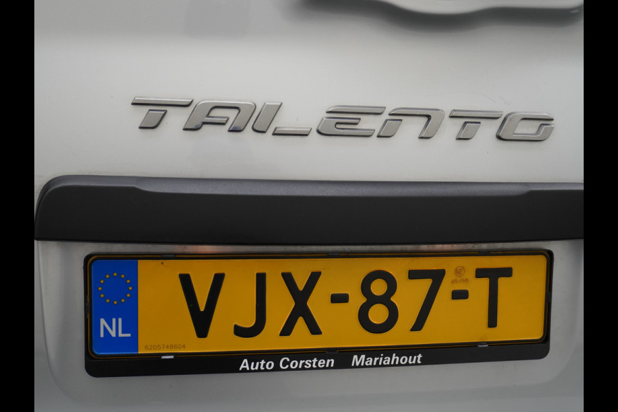 Fiat Talento 2.0D 146PK L2 D.C. 17" Pdc Trekh. Alles in kleur gespoten Led Airco Cruise Business Pro Dubbele Cabine 5-Pers. DC Led Betonplex-vloer Lat om Lat Privacy Glas Bluetooth Lengte 2 dus wél fatsoenlijke beenruimte achterin! 1e Eigenaar 2.000 kg trekvermogen Euro 6