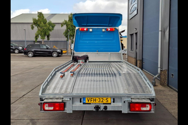 Volkswagen Crafter 35 2.0 TDI L4 Trendline OPRIJWAGEN / AMBULANCE / TRAILER / EURO 6 / LAADVERMOGEN 1377 KG !!