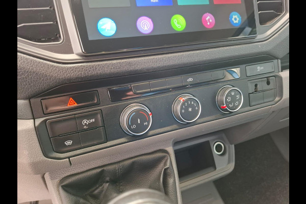 Volkswagen Crafter 35 2.0 TDI L4 Trendline OPRIJWAGEN / AMBULANCE / TRAILER / EURO 6 / LAADVERMOGEN 1377 KG !!