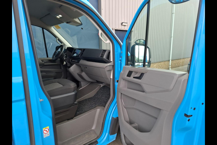 Volkswagen Crafter 35 2.0 TDI L4 Trendline OPRIJWAGEN / AMBULANCE / TRAILER / EURO 6 / LAADVERMOGEN 1377 KG !!