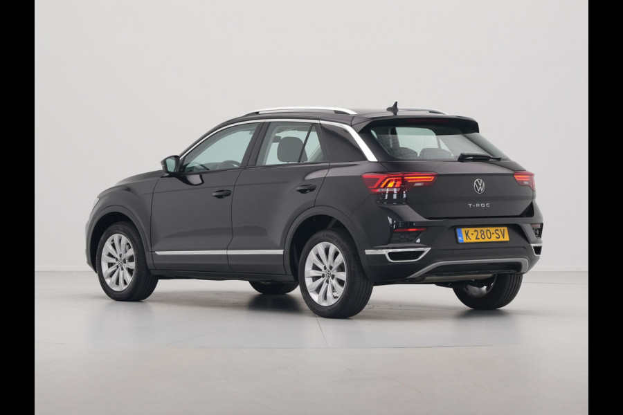 Volkswagen T-Roc 1.5 TSI 150pk DSG Sport Navigatie ACC Camera Executive 213