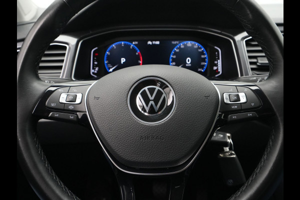 Volkswagen T-Roc 1.5 TSI 150pk DSG Sport Navigatie ACC Camera Executive 213