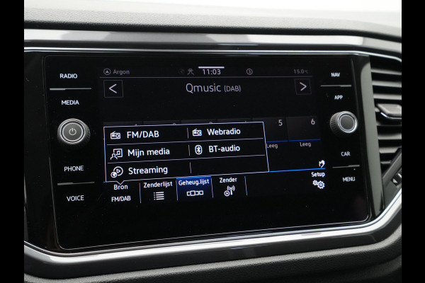 Volkswagen T-Roc 1.5 TSI 150pk DSG Sport Navigatie ACC Camera Executive 213