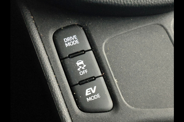 Toyota Yaris Cross 1.5 Hybrid 115 Active Rijklaar + Fabrieksgarantie tot 11-2030 Henk Jongen Auto's in Helmond,  al 50 jaar service zoals 't hoort!
