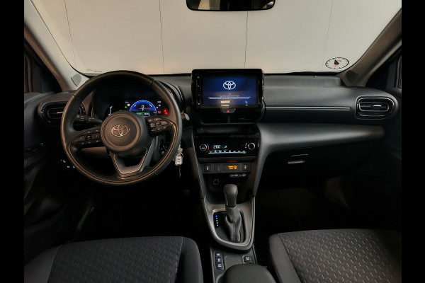 Toyota Yaris Cross 1.5 Hybrid 115 Active Rijklaar + Fabrieksgarantie tot 11-2030 Henk Jongen Auto's in Helmond,  al 50 jaar service zoals 't hoort!
