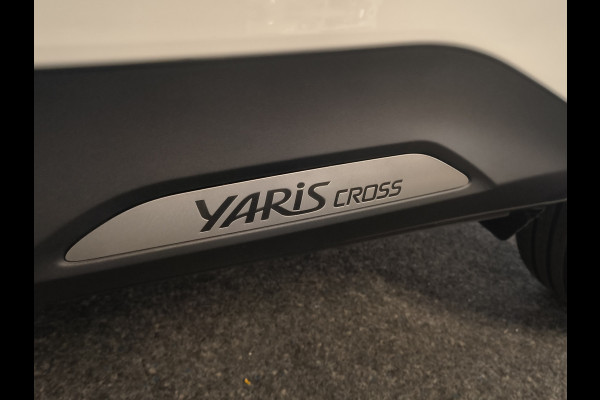 Toyota Yaris Cross 1.5 Hybrid 115 Active Rijklaar + Fabrieksgarantie tot 11-2030 Henk Jongen Auto's in Helmond,  al 50 jaar service zoals 't hoort!