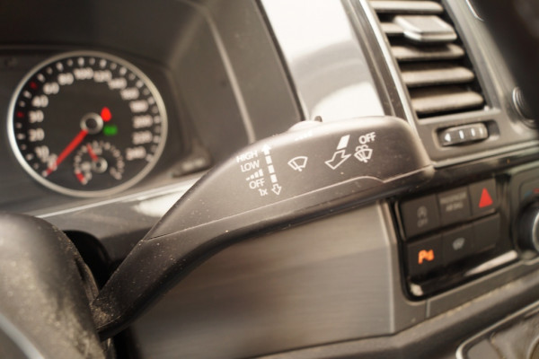 Volkswagen Transporter 2.0 TDI 150pk DSG Highline -LED-NAVI-PDC-ACC-
