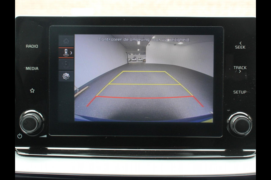 Kia Ceed Sportswagon 1.6 GDI PHEV DynamicLine Climate control Achteruitrijd camera Cruise control Parkeersensoren LED Lane assist Apple Carplay/ Android auto