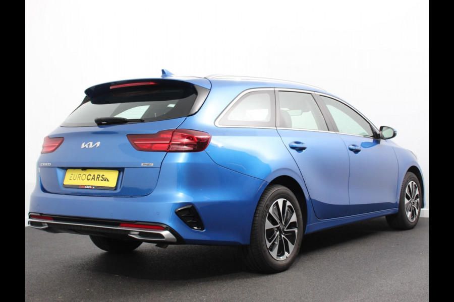 Kia Ceed Sportswagon 1.6 GDI PHEV DynamicLine Climate control Achteruitrijd camera Cruise control Parkeersensoren LED Lane assist Apple Carplay/ Android auto