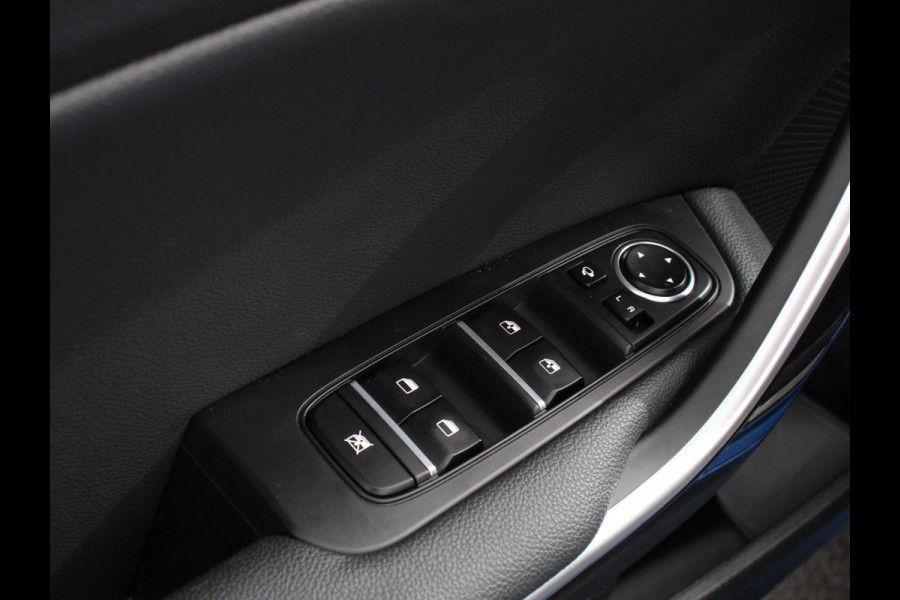 Kia Ceed Sportswagon 1.6 GDI PHEV DynamicLine Climate control Achteruitrijd camera Cruise control Parkeersensoren LED Lane assist Apple Carplay/ Android auto