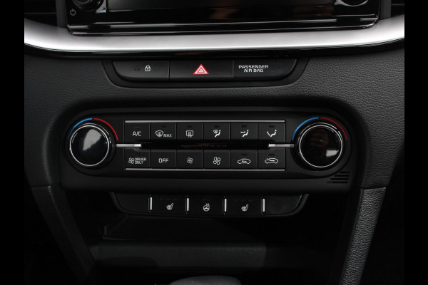 Kia Ceed Sportswagon 1.6 GDI PHEV DynamicLine Climate control Achteruitrijd camera Cruise control Parkeersensoren LED Lane assist Apple Carplay/ Android auto