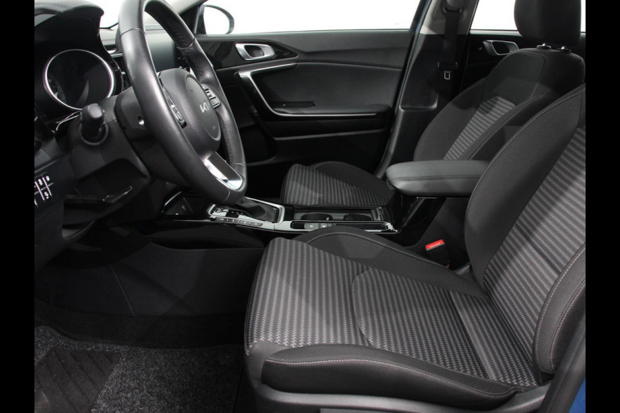Kia Ceed Sportswagon 1.6 GDI PHEV DynamicLine Climate control Achteruitrijd camera Cruise control Parkeersensoren LED Lane assist Apple Carplay/ Android auto