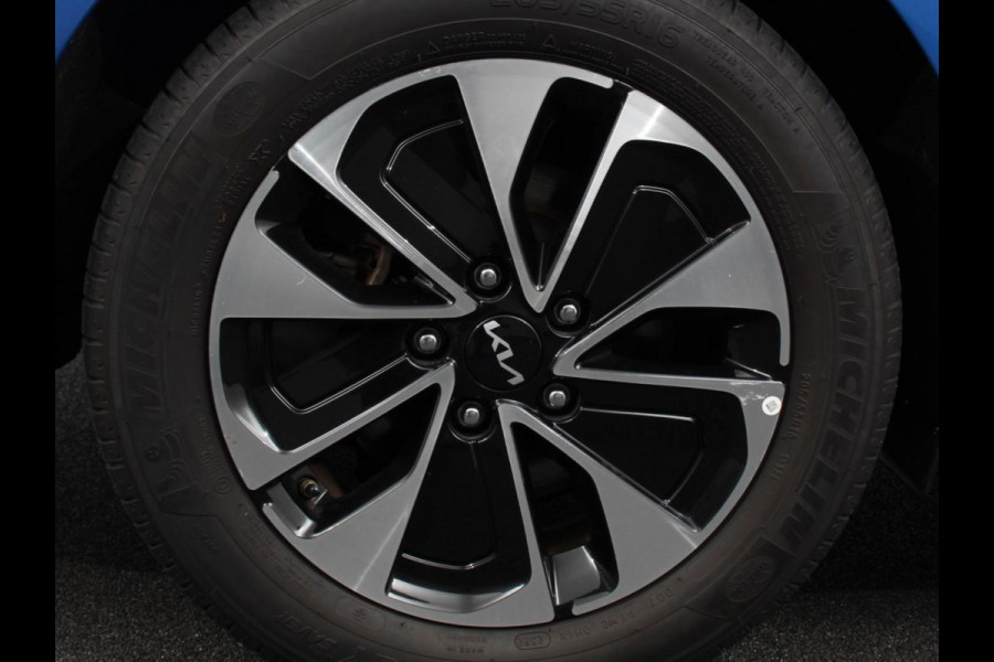 Kia Ceed Sportswagon 1.6 GDI PHEV DynamicLine Climate control Achteruitrijd camera Cruise control Parkeersensoren LED Lane assist Apple Carplay/ Android auto