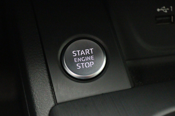 Audi A4 Avant 1.4 TFSI Design Pro Line Plus Virtual Cockpit, Climate, Cruise, Apple Carplay, Trekhaak, 19''
