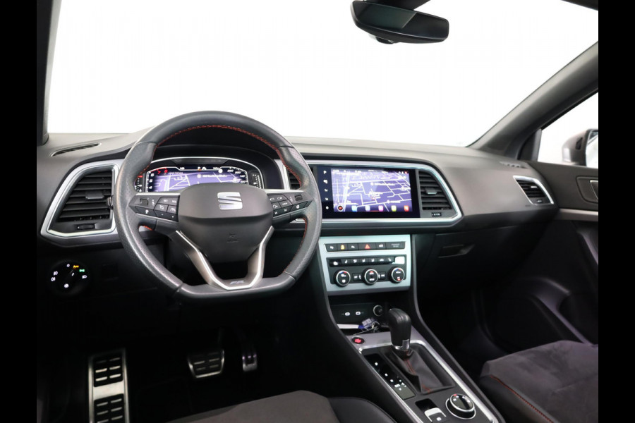 Seat Ateca 1.5 TSI FR Business Intense 150 pk Automaat (DSG) | Verlengde garantie | Navigatie | Panoramadak | Parkeersensoren (Park assist) | Achteruitrijcamera | Stoelverwarming |