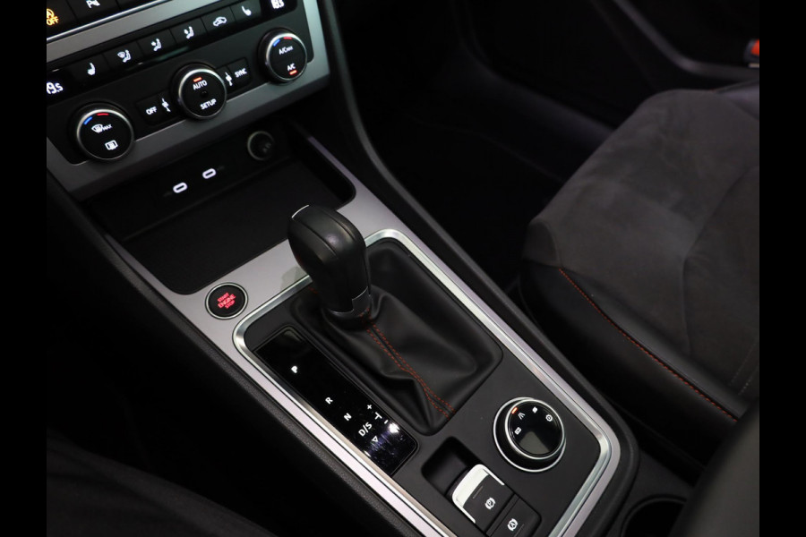 Seat Ateca 1.5 TSI FR Business Intense 150 pk Automaat (DSG) | Verlengde garantie | Navigatie | Panoramadak | Parkeersensoren (Park assist) | Achteruitrijcamera | Stoelverwarming |