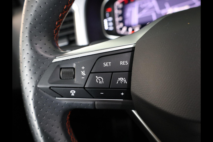 Seat Ateca 1.5 TSI FR Business Intense 150 pk Automaat (DSG) | Verlengde garantie | Navigatie | Panoramadak | Parkeersensoren (Park assist) | Achteruitrijcamera | Stoelverwarming |