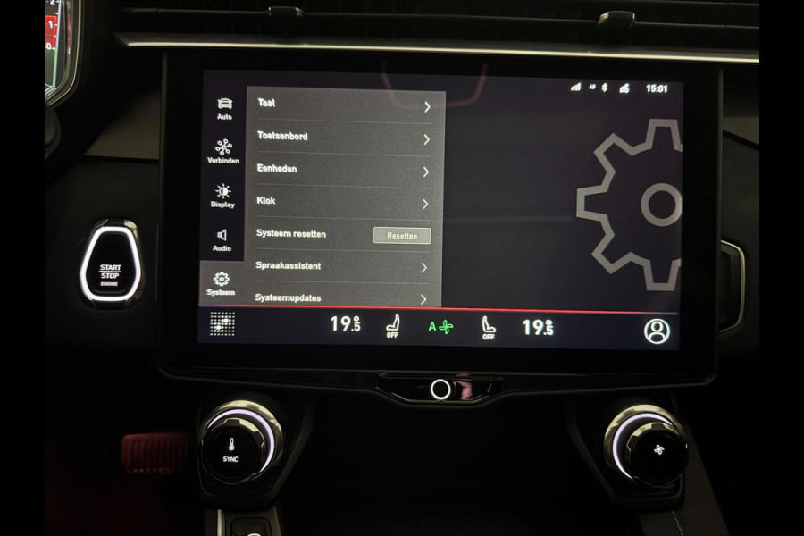 Lynk & Co RS Shadow Edition 01 1.5 262PK Trekhaak Pano 360° Navi Adapt cruise 262PK Elekr. Achterklep
