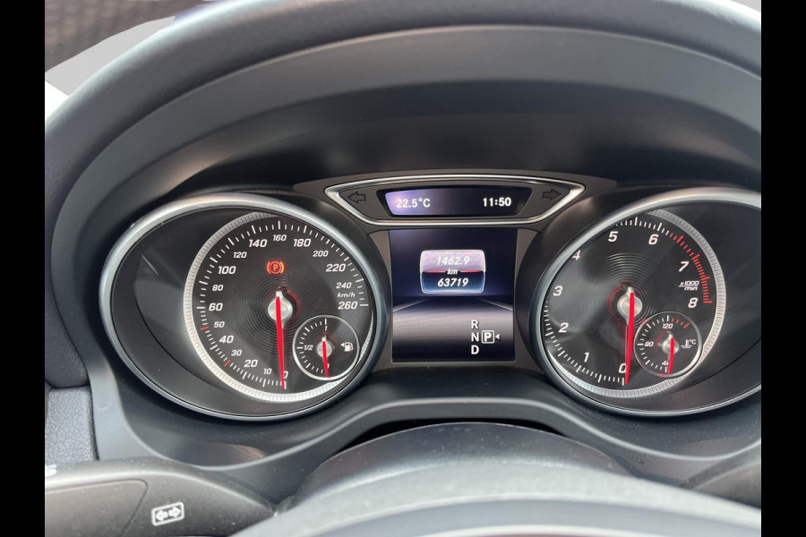 Mercedes-Benz CLA-Klasse 180 Ambition Automaat