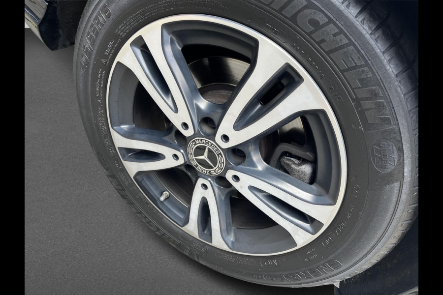 Mercedes-Benz CLA-Klasse 180 Ambition Automaat