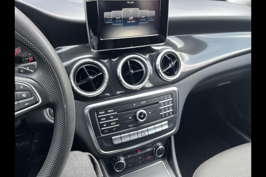 Mercedes-Benz CLA-Klasse 180 Ambition Automaat