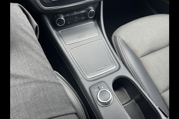 Mercedes-Benz CLA-Klasse 180 Ambition Automaat