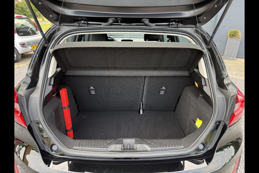 Ford Fiesta 1.1 Trend 2e Eigenaar,Navi,Airco,Cruise,Pdc,N.A.P,Zeer Zuinig,Apk tot 11-2026