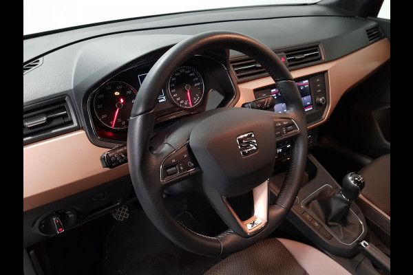 Seat Ibiza 1.0 TSI 116 pk Excellence | Navigatie | Climate Control | Apple Carplay/Android Auto | Parkeer Sensoren | Cruise Control | Lichtmetalen Velgen
