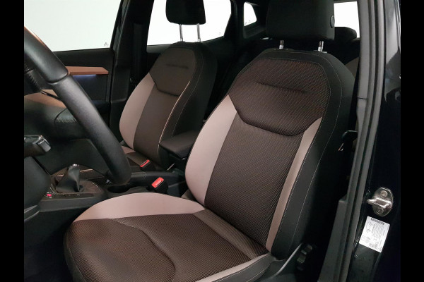Seat Ibiza 1.0 TSI 116 pk Excellence | Navigatie | Climate Control | Apple Carplay/Android Auto | Parkeer Sensoren | Cruise Control | Lichtmetalen Velgen