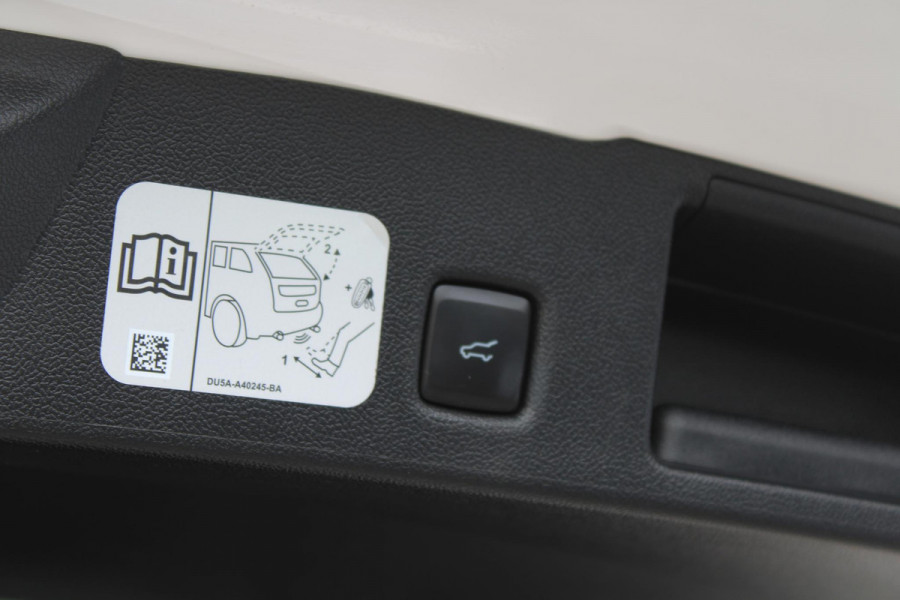 Ford Kuga 2.5 PHEV ST-Line X | Winter Pack | Adaptive cruise control | Head up Display | Camera | Dodehoeksensoren | Bang&Olufsen | Elektrische achterklep