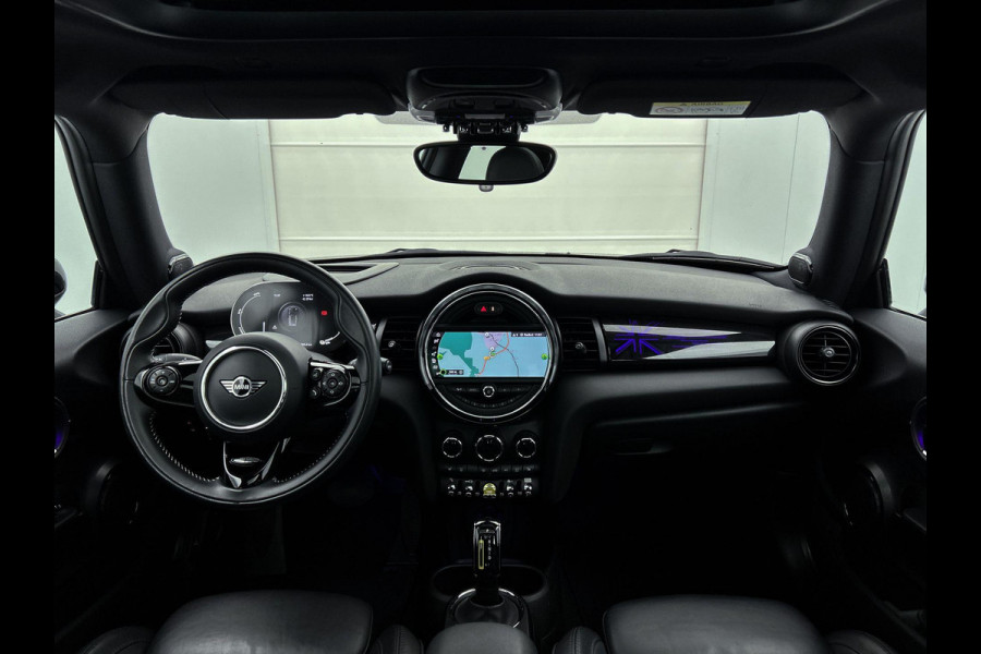 MINI Cooper SE Yours 33 kWh | PANO | CARPLAY | HARM/KARD | StoelverW | Dealer onderH | NL-Auto | 1e eig | ETC